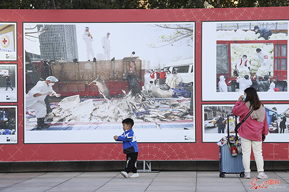 北京国际摄影周抗疫主题展成国庆假日热门打卡点