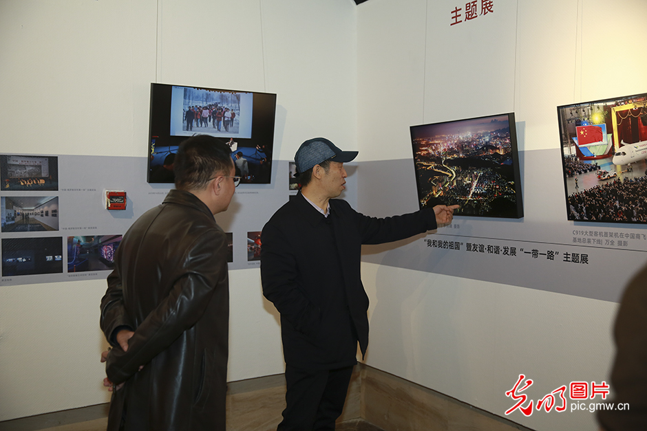 光影十年 精彩呈现 | 北京国际摄影周文献展（2013-2022）拉开帷幕