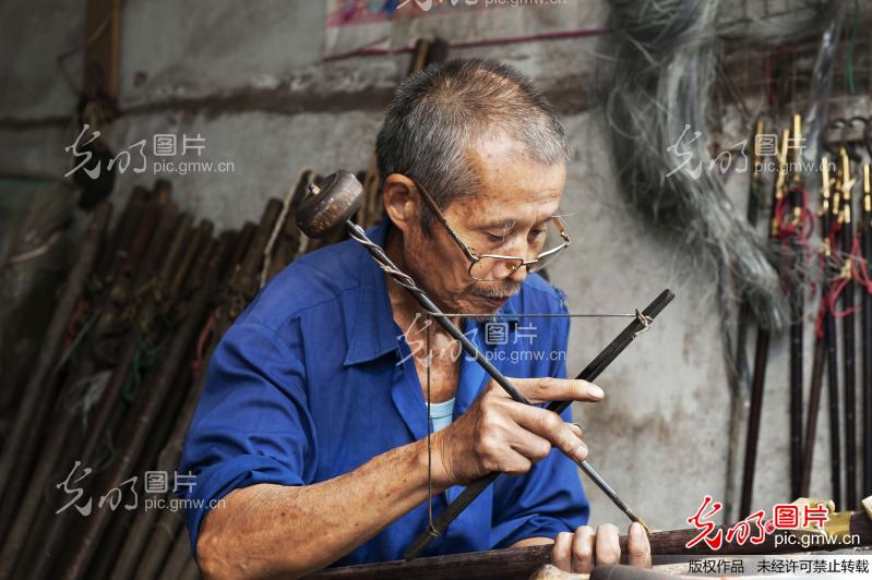 八十岁的老秤匠