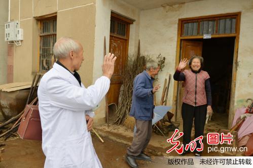 第三届优秀奖作品：王锡江40多年坚守深山做乡亲们的健康“守护神”
