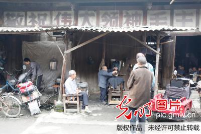 第四届优秀奖作品：四川成都彭镇百年的观音阁茶馆