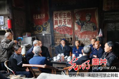 第四届优秀奖作品：四川成都彭镇百年的观音阁茶馆